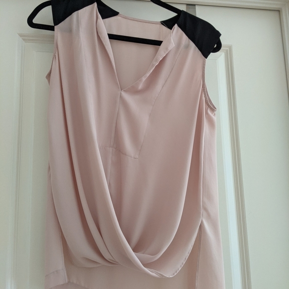 BCBG Maxazria Giselle blouse XS - Picture 4 of 4